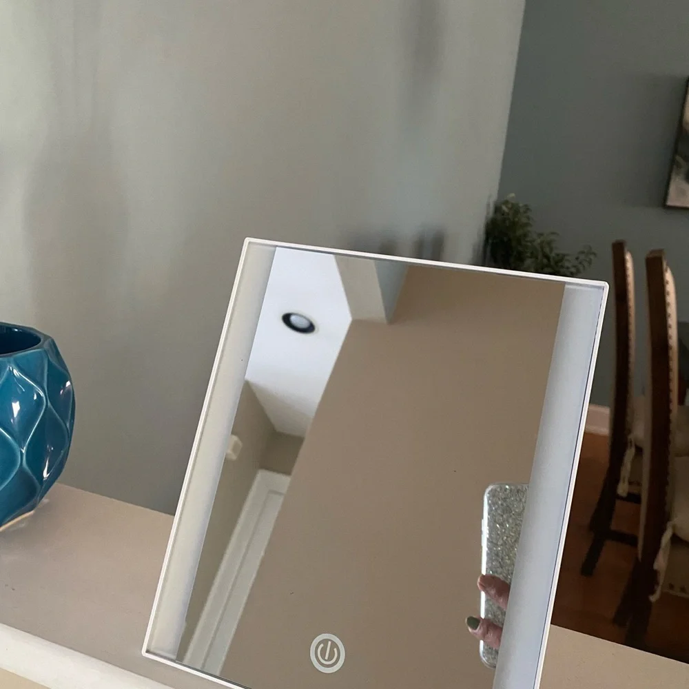 Conair LED Lighted Mirror 1X Magnification 3 Light Settings